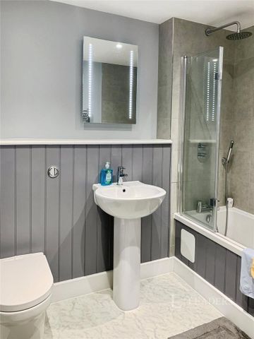 Studio to rent - Photo 5