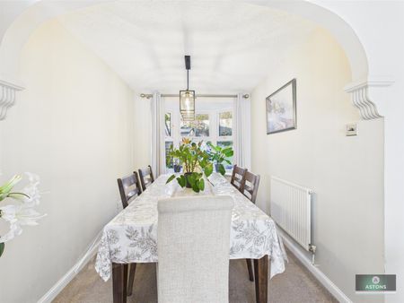 Maidenbower - Photo 3