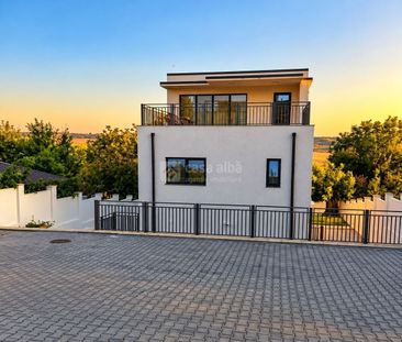 Popas Pacurari - duplex modern de inchiriat, D+P+E, terasa, parcare - Fotografie 3