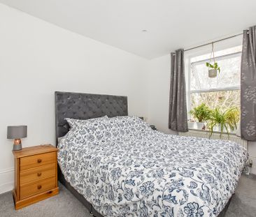 81 Hervey Road, Blackheath, SE3, London - Photo 2