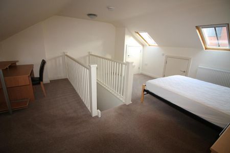 2 bedroom flat to rent - Photo 4
