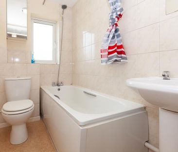 2 bedroom end of terrace house to rent - Photo 6