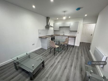 1 bedroom flat to rent - Photo 5