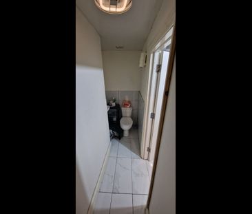 1 Bed Flat, High Road Leyton, E10 - Photo 2