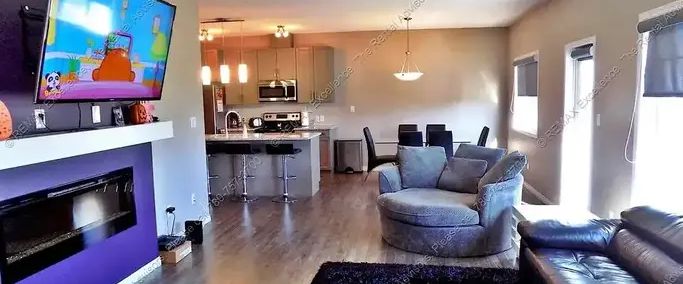 3 bdrm -1450 sqft-Townhouse-Chappelle(SW) - $2195/month - Available Sept 1,2024 | Edmonton - Photo 1