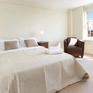 Hill Street, Mayfair, W1J, London - Photo 2