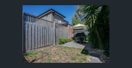 Sunlit, Secure & Steps to Everything - Photo 5
