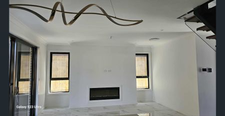 5 Bedrooms Brand New House for Rent in Airds - Photo 2