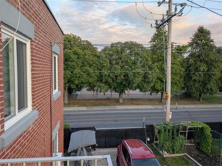 9112 Av. de l'Esplanade - Photo 3