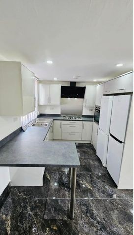 Room in a Shared House, Hazelwell Street, B30 - Photo 4