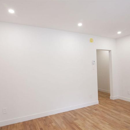 2060 du Fort Street - Photo 4