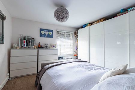 2 bed Terraced for rent - Photo 5