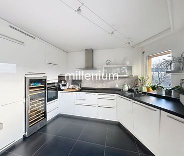 Large apartment with terrace in Nyon. - Foto 1