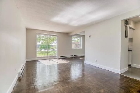 Algonquin Apartments - Photo 4