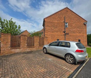 2 bedroom end of terrace house to rent - Photo 4