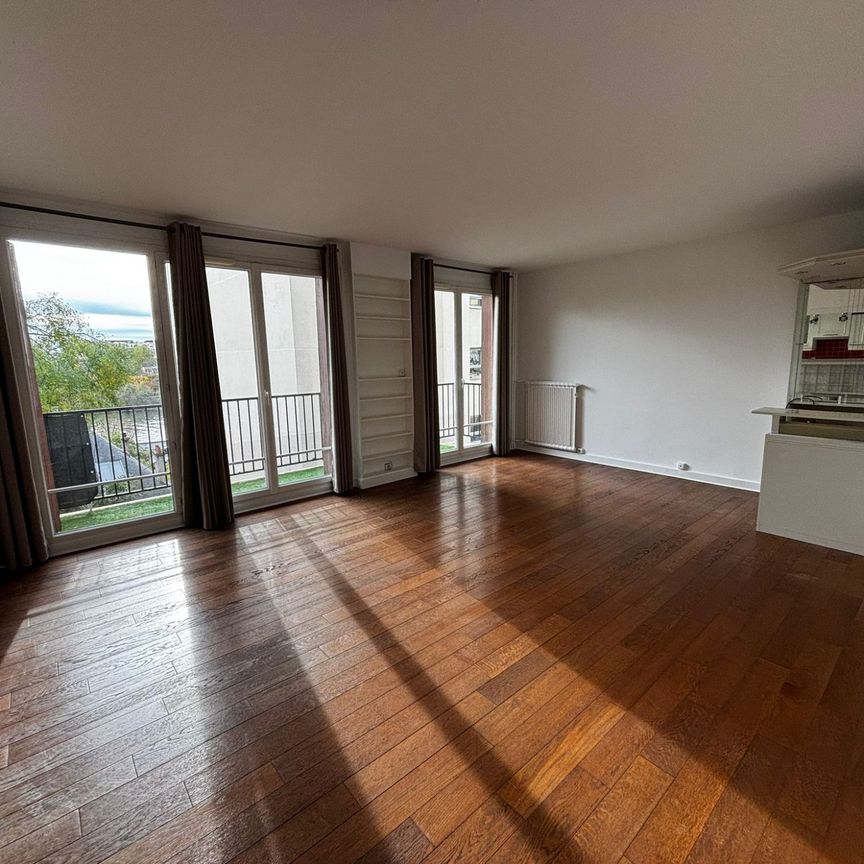 Location Appartement 3 pièces 71m² COURBEVOIE 92400 - Photo 1