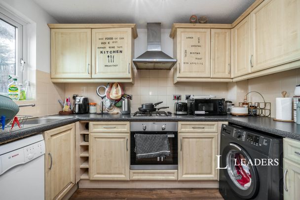 2 bedroom house to rent Milecastle, Bancroft, Milton Keynes, Buckinghamshire, MK13 - Photo 1