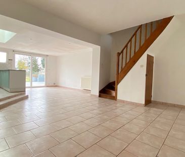 Location Maison 4 pièces 78m² SIN LE NOBLE 59450 - Photo 4