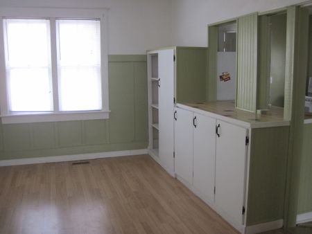 1255 RAE 3 BEDROOMS - Photo 5