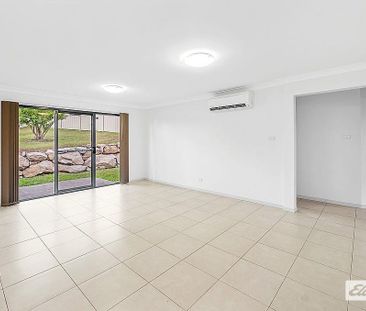 Stylish 3 Bedroom Home in Quiet Street - Photo 1