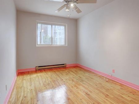 10663 Av. des Récollets - Photo 3