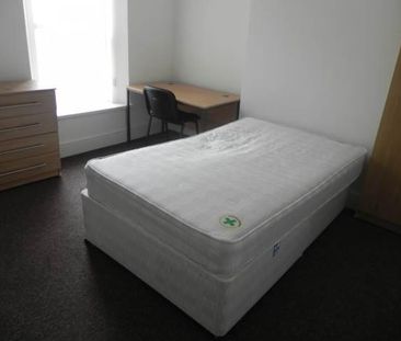 4 bedroom house to rent - Photo 2