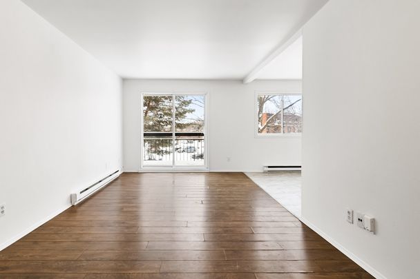 11555 Boul. de Pierrefonds, #207 - Photo 1