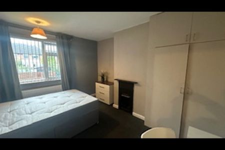 3 Bed Terraced House, Strathmore Avenue, CV1 - Photo 5