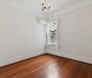 A Mighty Little Charmer in the Heart of Perth - Photo 6