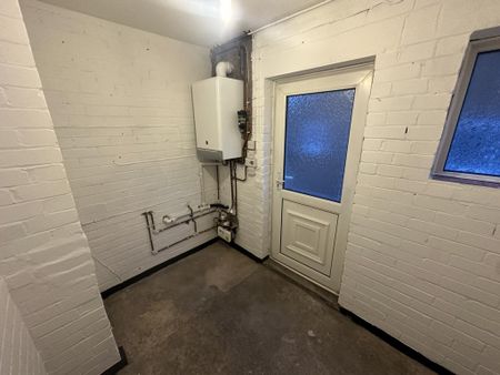 3 bedroom terraced house to rent - Photo 3