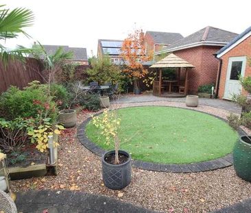 Oak Close, Swadlincote, Castle Gresley, DE11 - Photo 1