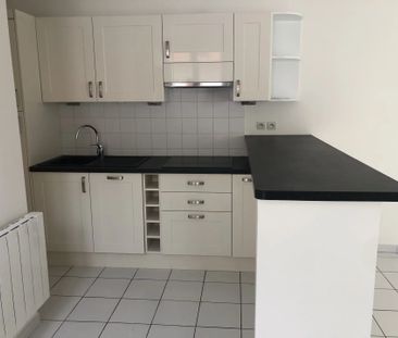 Montesson Village - F2 de 43 m2 avec dressing et cave - Photo 5