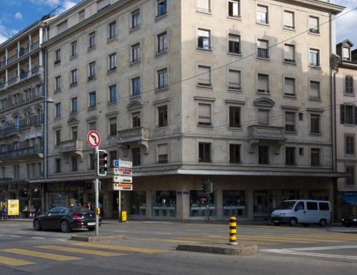 Spacieux appartement rénové de 3 pièces d'environ 73m2 au 4ème étage se composant comme suit : - Photo 1