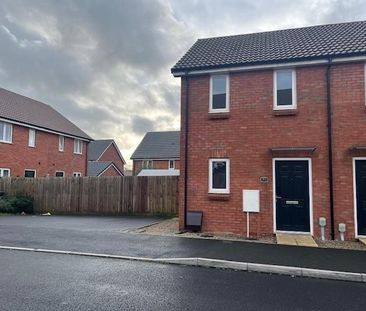 2 bedroom end of terrace house to rent - Photo 3