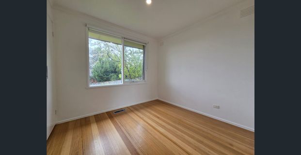 Beautifully Renovated In Tranquil Surroundings - Photo 1