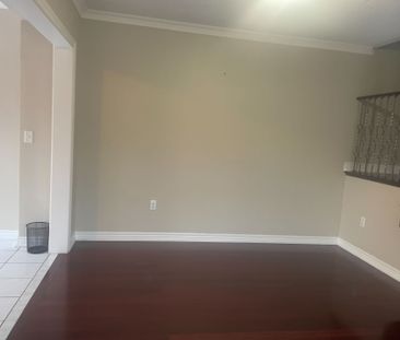 For Lease - 7196 Gagliano Drive Unit# Main Floor, Mississauga, Ontario - Photo 1