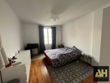 SIAM TRIANGLE D'OR - T4 DE CHARME MEUBLE - DERNIER ETAGE - Photo 4