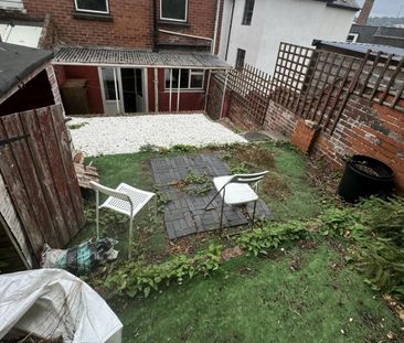 2 bedroom semi-detached house to rent - Photo 5