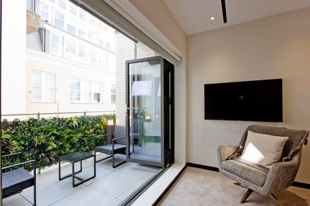 Golden Square, W1F, London - Photo 3