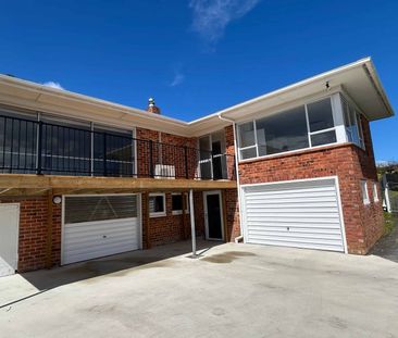 Sunny Family Home In Cockle Bay - Photo 4