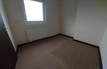 Neath Road, Plasmarl, SWANSEA - Photo 5