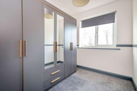 Street Lane, Gildersome, LS27 - Photo 2