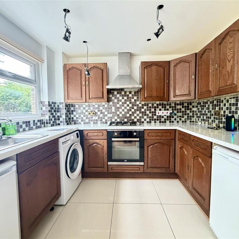 2 bedroom house to rent - Photo 1