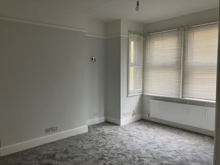 3 Bed Flat, South Norwood, SE25 - Photo 4