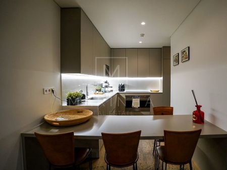 3 bedroom luxury Apartment for rent in Lisbon, Portugal - Photo 2