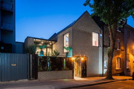 3 Bedroom House To Let - Photo 3