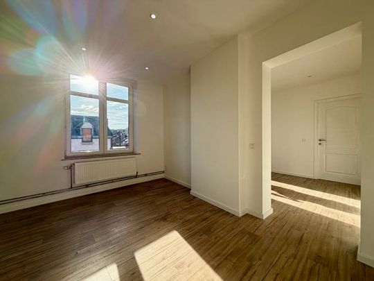 Appartement te huur - Photo 1