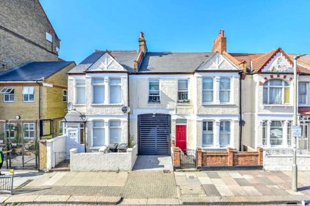 Undine Street, Tooting Broadway, SW17, London - Photo 3