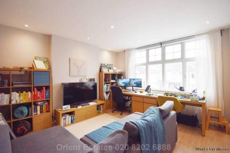 2 bedroom property to rent in London - Photo 2