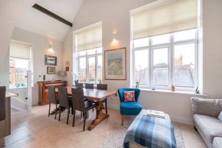 3 bedroom apartment to rent - Photo 5